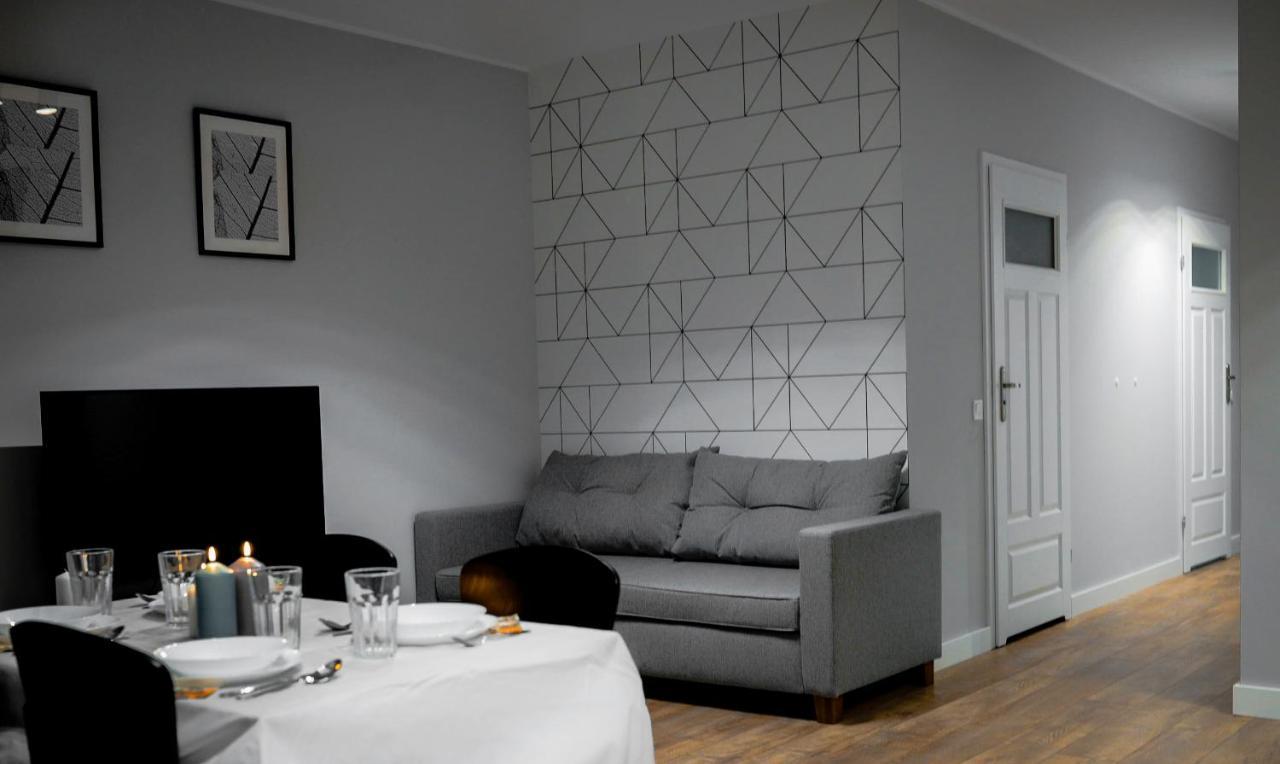 Crystal Guesthouse Varsovie Extérieur photo